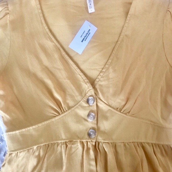 New Tillys with tag mustard beautiful yellow top. - Picture 4 of 4
